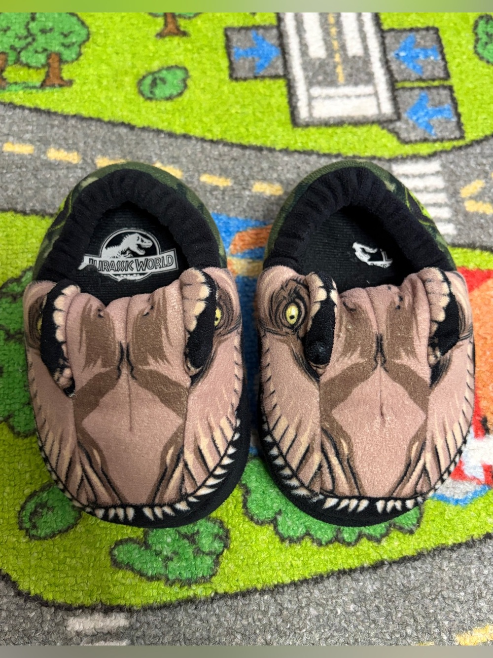 Jurassic World Kids Dinosaur Slippers - Brown & Green